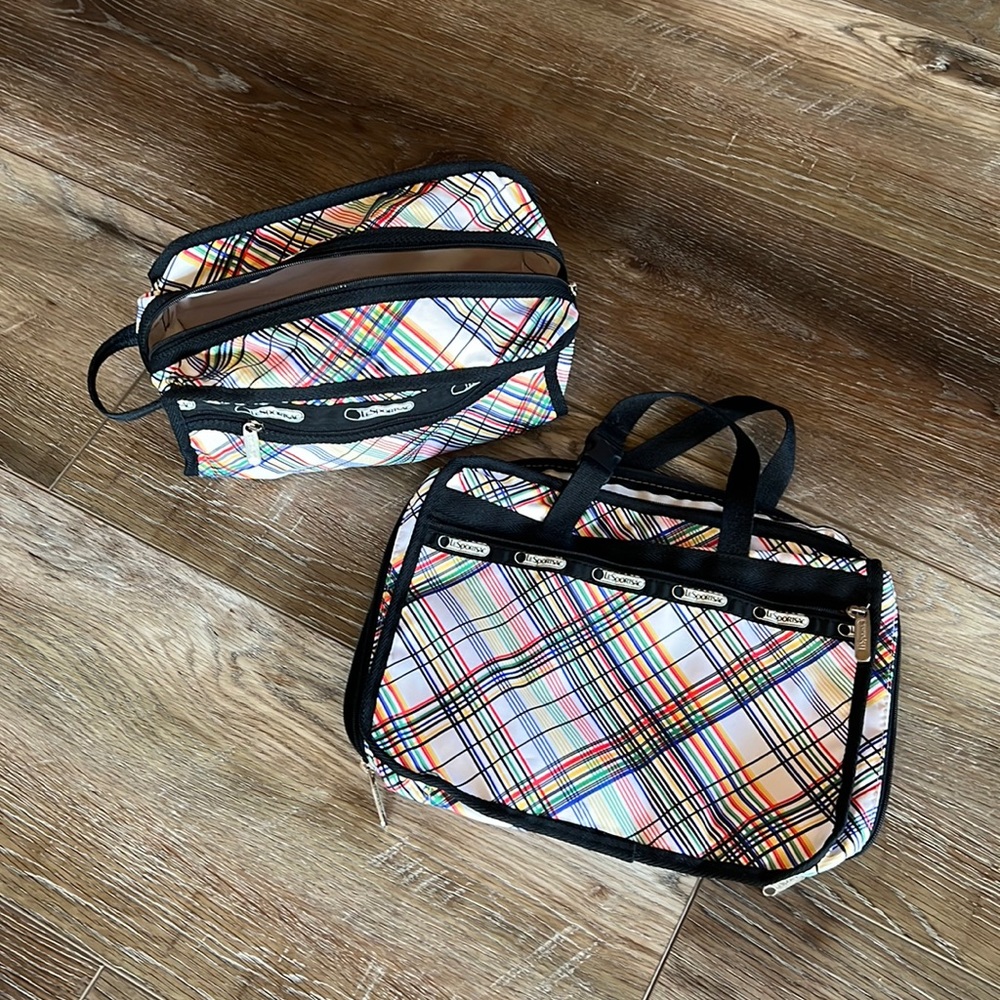 LeSportsac travel cosmetic/toiletry set